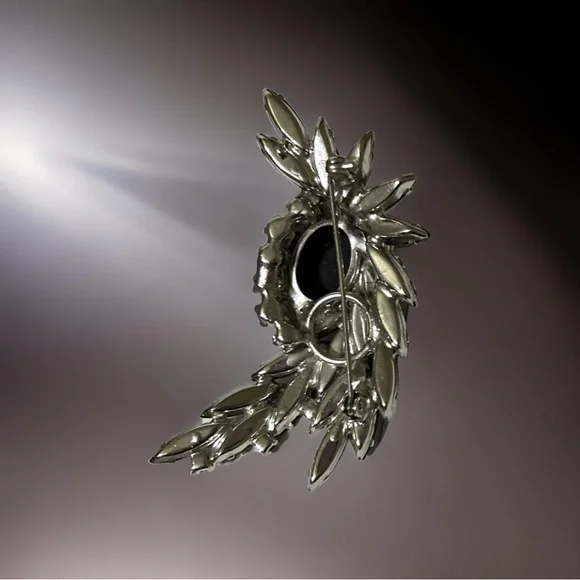 Vintage Juliana D&E Brooch Hematite Spray Pin - Picture 2 of 3